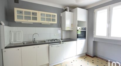 Appartement 4 pièces de 88 m² à Unieux (42240)