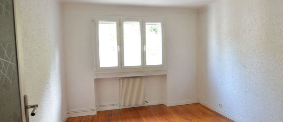 Appartement 4 pièces de 88 m² à Unieux (42240)