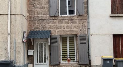 Maison 4 pièces de 77 m² à Sury-le-Comtal (42450)