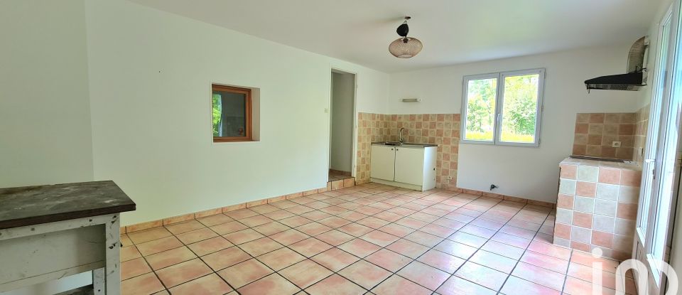 House 6 rooms of 137 m² in Le Gua (38450)