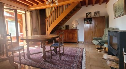 House 4 rooms of 97 m² in Bourgoin-Jallieu (38300)