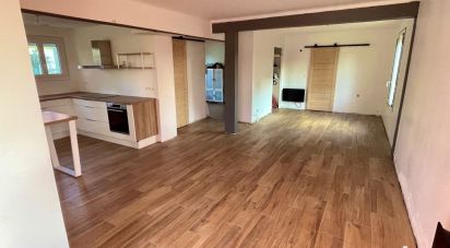 House 4 rooms of 64 m² in Montélimar (26200)