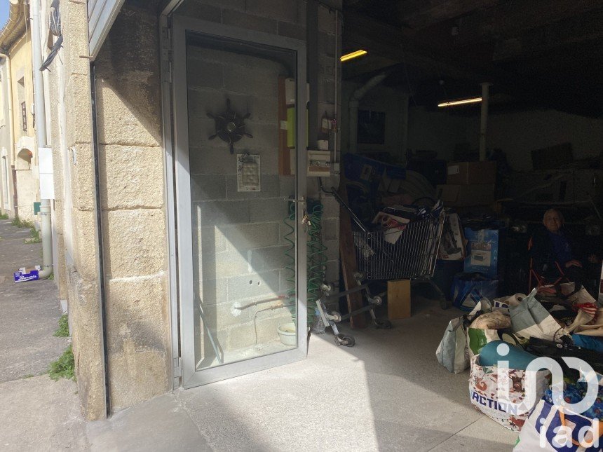 Parking of 122 m² in Lunel (34400)