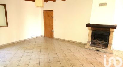 Country house 4 rooms of 140 m² in Eyzahut (26160)