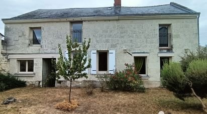 House 8 rooms of 185 m² in Le Coudray-Macouard (49260)