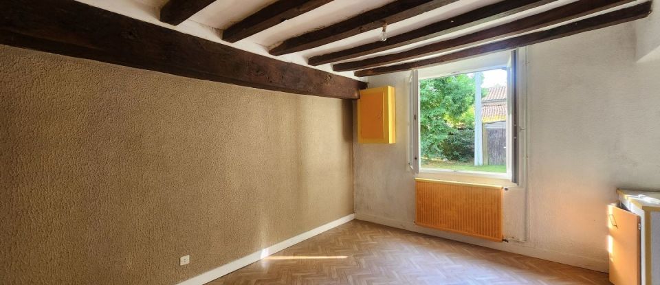 Maison 3 pièces de 87 m² à - (79290)