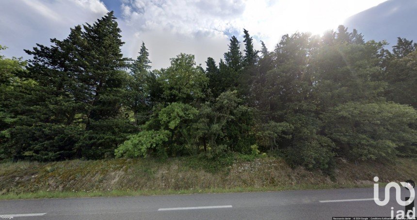 Terrain de 7 331 m² à Saint-Restitut (26130)