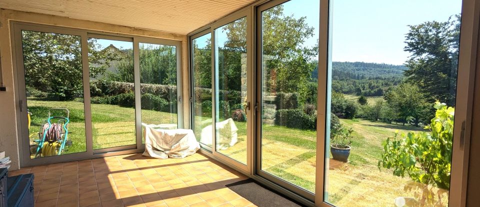 Maison 8 pièces de 240 m² à Sainte-Feyre (23000)