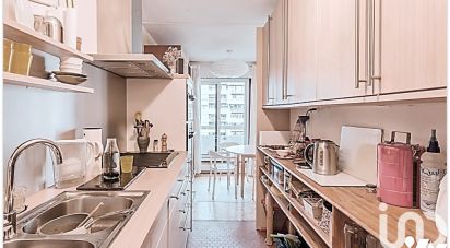 Appartement 3 pièces de 69 m² à Paris (75019)