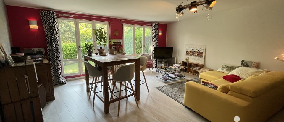 Appartement 3 pièces de 79 m² à Coubron (93470)