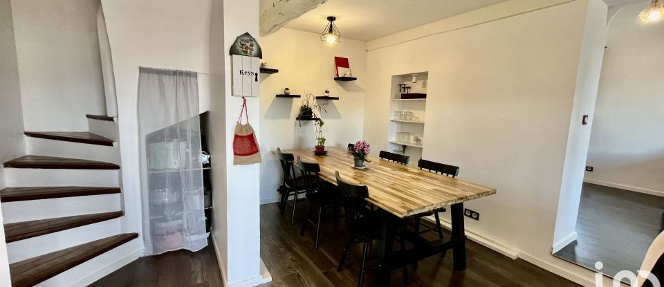 Maison 6 pièces de 103 m² à Châteauneuf-Villevieille (06390)