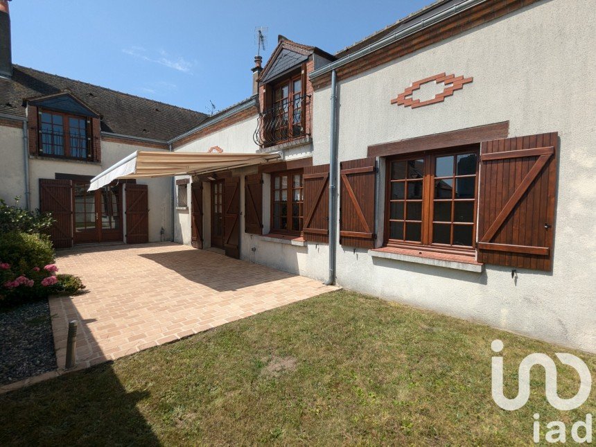 Longere 10 rooms of 220 m² in Sully-sur-Loire (45600)