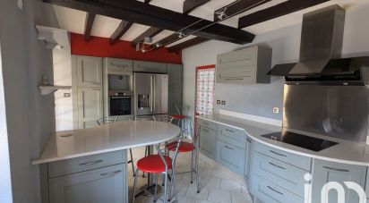 Longere 10 rooms of 220 m² in Sully-sur-Loire (45600)