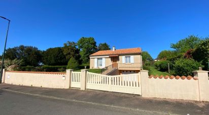 Maison 5 pièces de 74 m² à Pressac (86460)