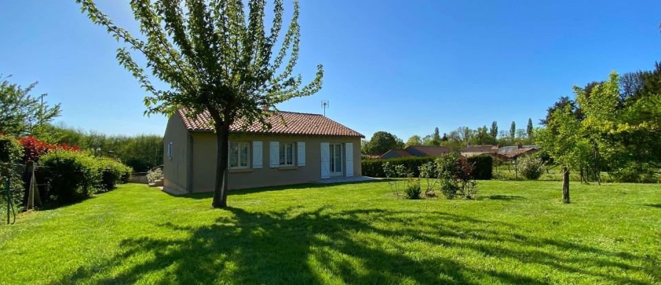 Maison 5 pièces de 74 m² à Pressac (86460)