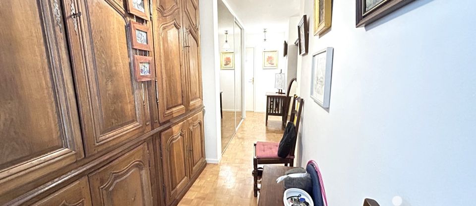 Apartment 5 rooms of 104 m² in Langres (52200)