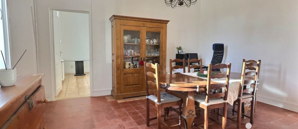 Maison traditionnelle 7 pièces de 180 m² à Aix-en-Provence (13100)