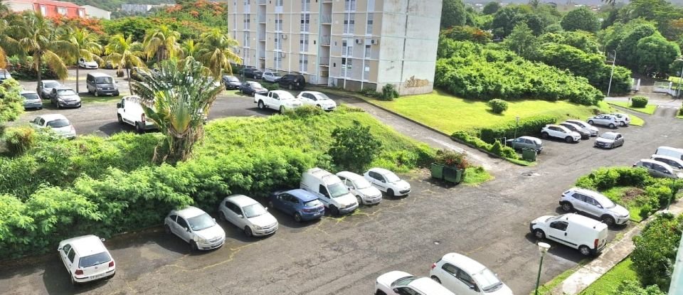 Appartement 4 pièces de 74 m² à Basse-Terre (97100)