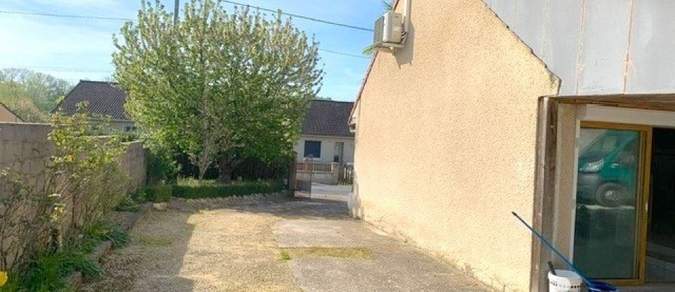 Maison 4 pièces de 110 m² à Les Ormes-sur-Voulzie (77134)