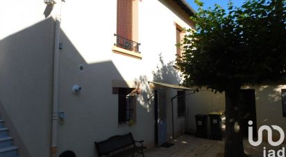 Traditional house 6 rooms of 92 m² in Montluçon (03100)