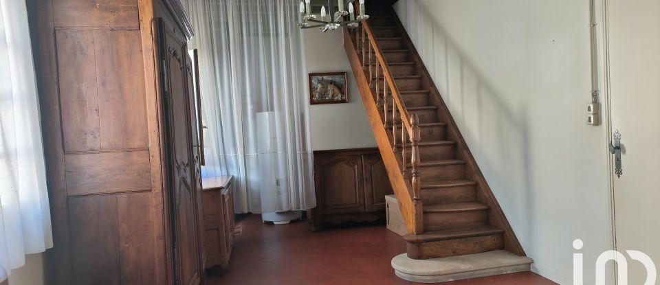 Country house 4 rooms of 136 m² in La Villeneuve-au-Chêne (10140)