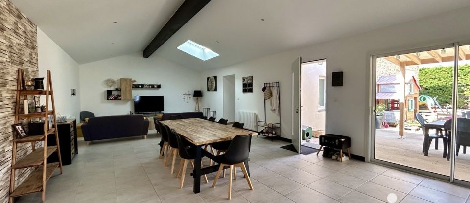 Maison 4 pièces de 136 m² à Assais-les-Jumeaux (79600)