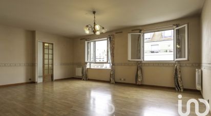 Appartement 3 pièces de 82 m² à Poissy (78300)