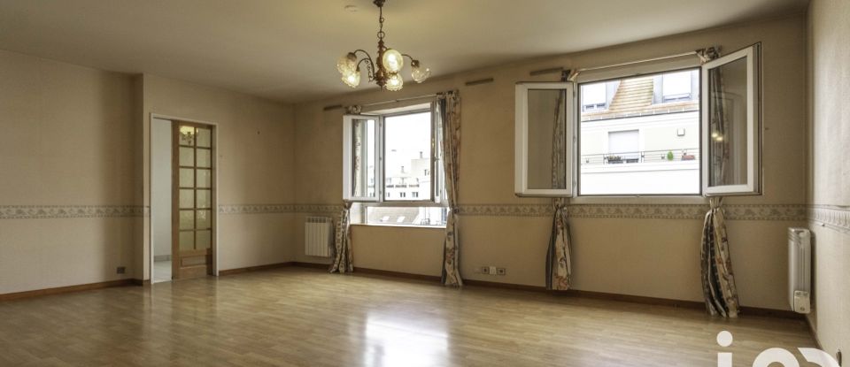 Appartement 3 pièces de 82 m² à Poissy (78300)