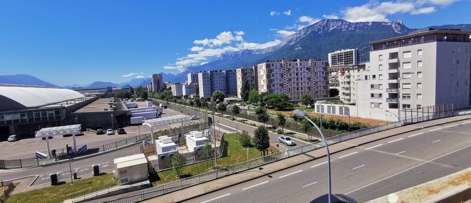 Apartment 3 rooms of 56 m² in Grenoble (38100)