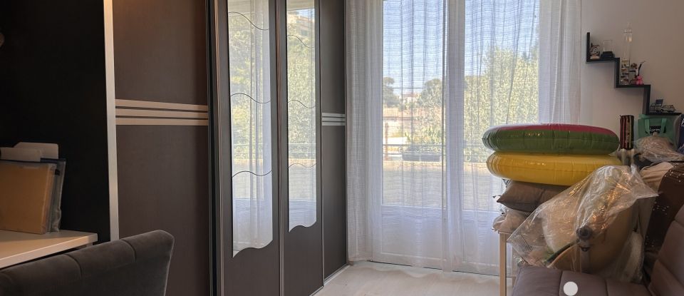 Maison traditionnelle 8 pièces de 172 m² à Villeneuve-Loubet (06270)