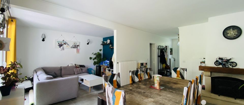 Maison 5 pièces de 105 m² à Saint-Fargeau-Ponthierry (77310)