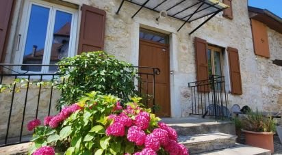 Traditional house 6 rooms of 126 m² in Yenne (73170)