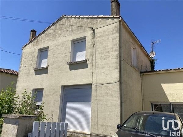 House 5 rooms of 130 m² in Rochefort (17300)