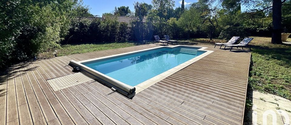 House 7 rooms of 196 m² in Villeneuve-lès-Avignon (30400)