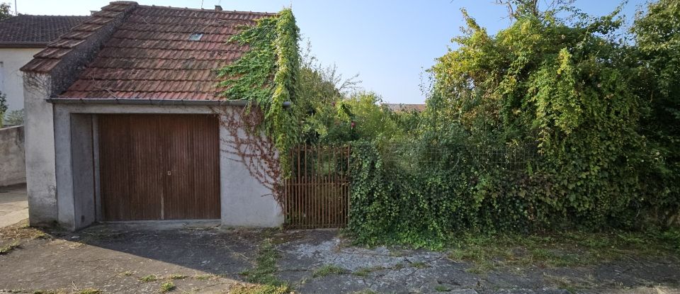 Maison de village 5 pièces de 127 m² à Châteaumeillant (18370)