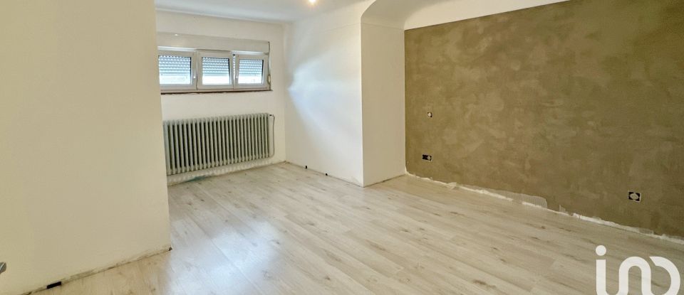 Maison traditionnelle 8 pièces de 128 m² à Talange (57525)