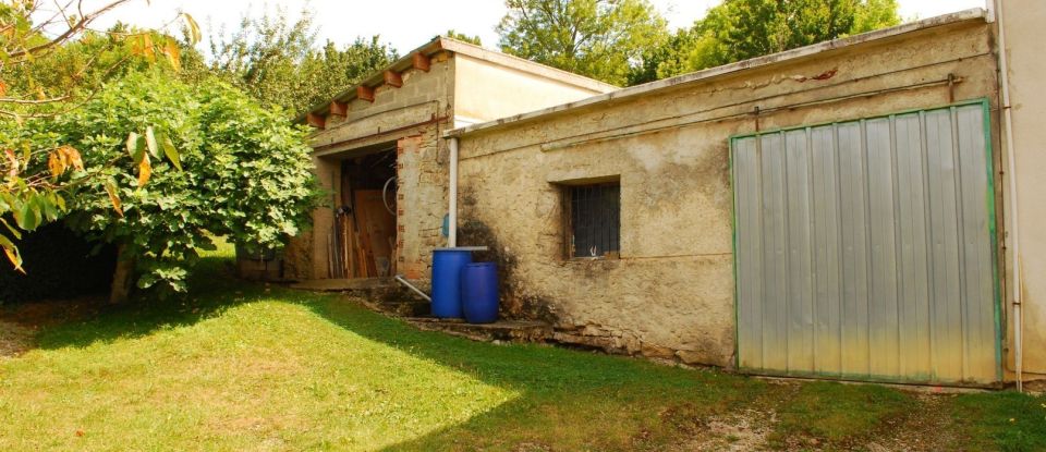 House 4 rooms of 95 m² in Carla-de-Roquefort (09300)