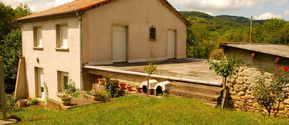 House 4 rooms of 95 m² in Carla-de-Roquefort (09300)