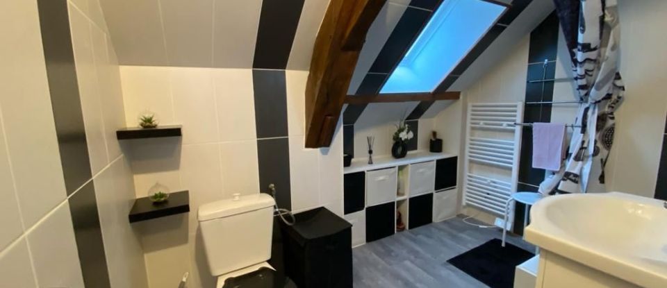 Maison 6 pièces de 170 m² à Mayet (72360)