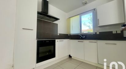 House 4 rooms of 88 m² in Saint-Léger-les-Vignes (44710)