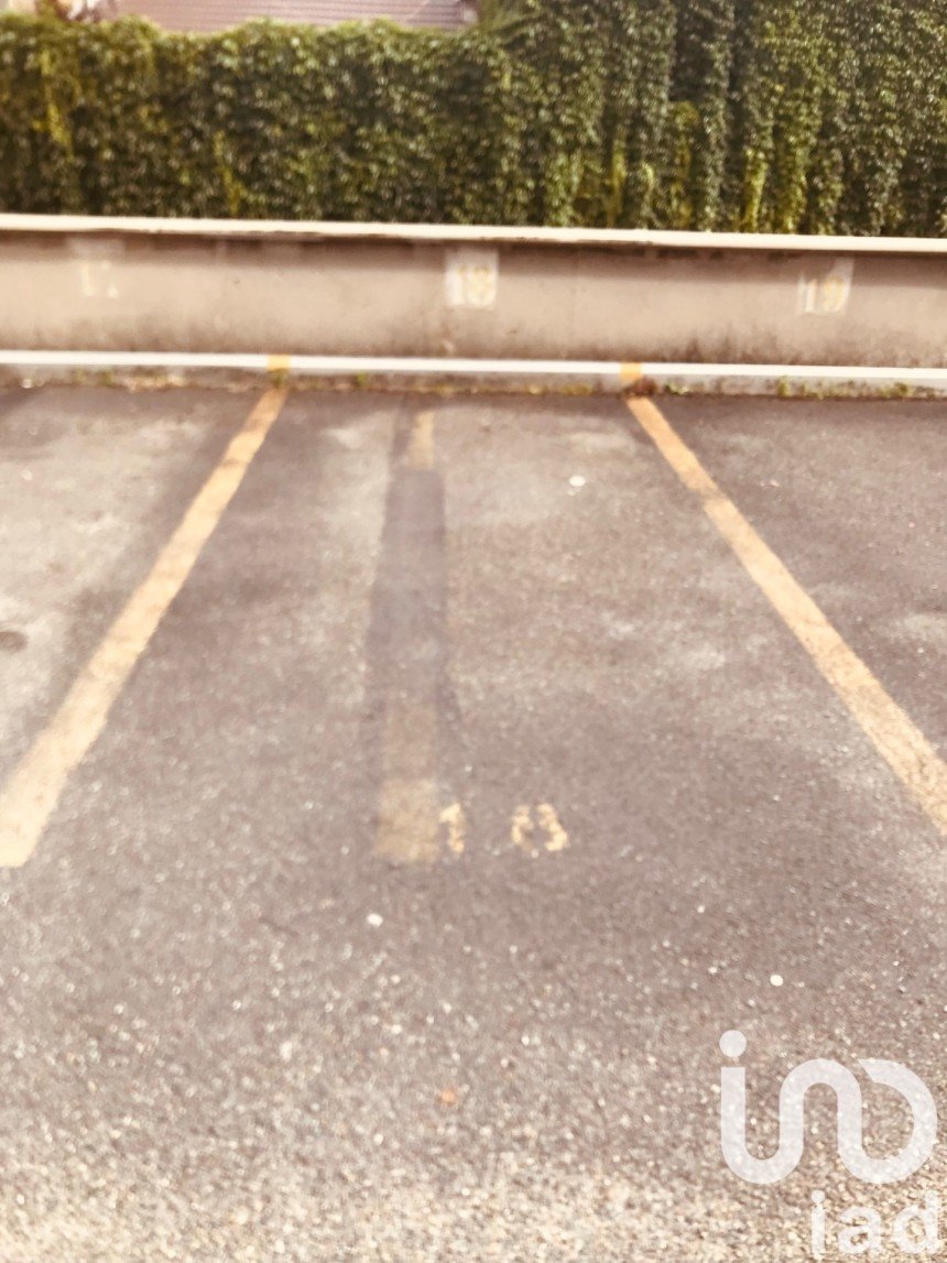 Parking of 12 m² in Boulogne-Billancourt (92100)