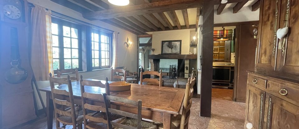 Traditional house 6 rooms of 105 m² in Touques (14800)