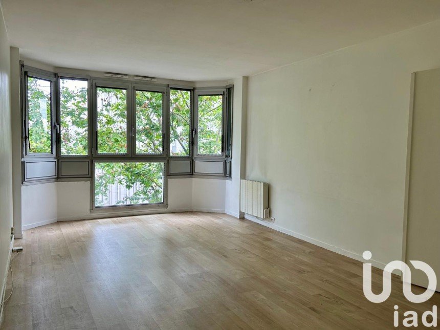 Appartement 2 pièces de 55 m² à Paris (75019)