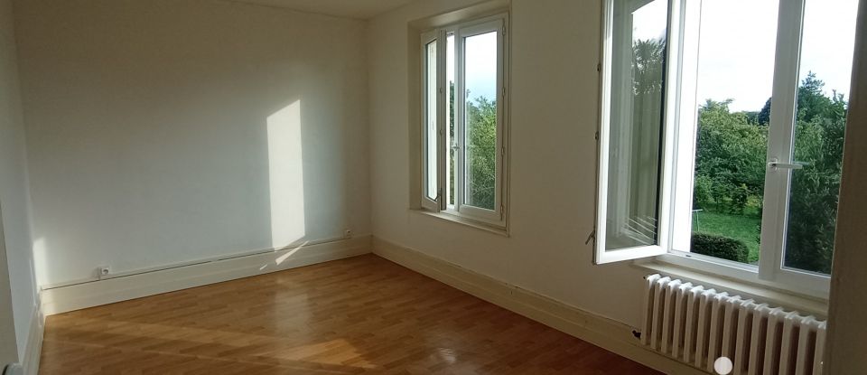 Maison 8 pièces de 216 m² à Beauvais (60000)