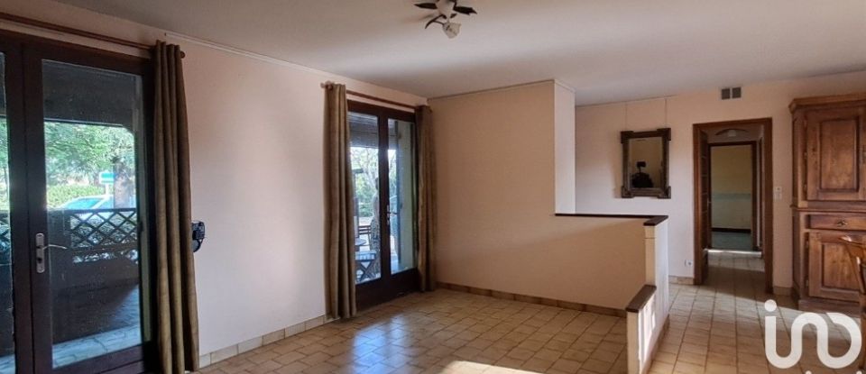 House 5 rooms of 90 m² in Le Pizou (24700)