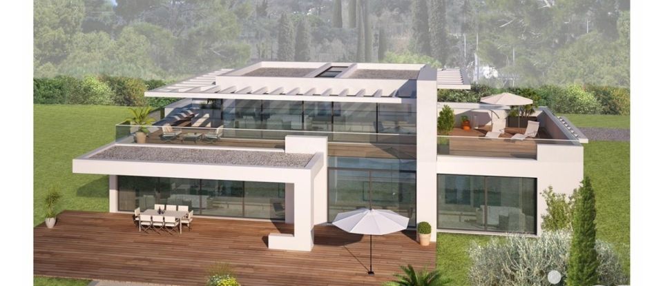 Land of 1,686 m² in Vence (06140)