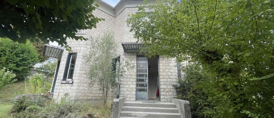 House 5 rooms of 152 m² in Saint-Pierre-lès-Nemours (77140)