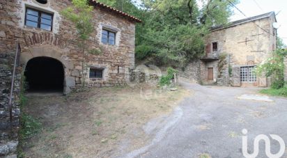 House 10 rooms of 186 m² in Montagnol (12360)