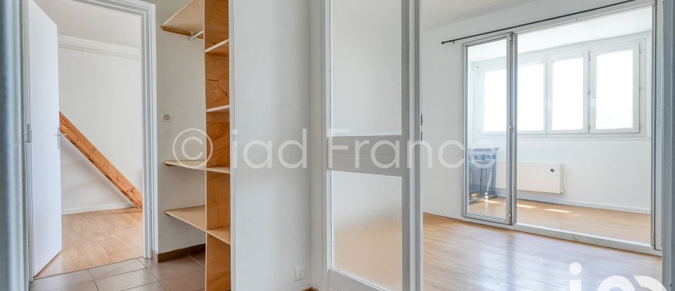 Appartement 3 pièces de 54 m² à Montreuil (93100)