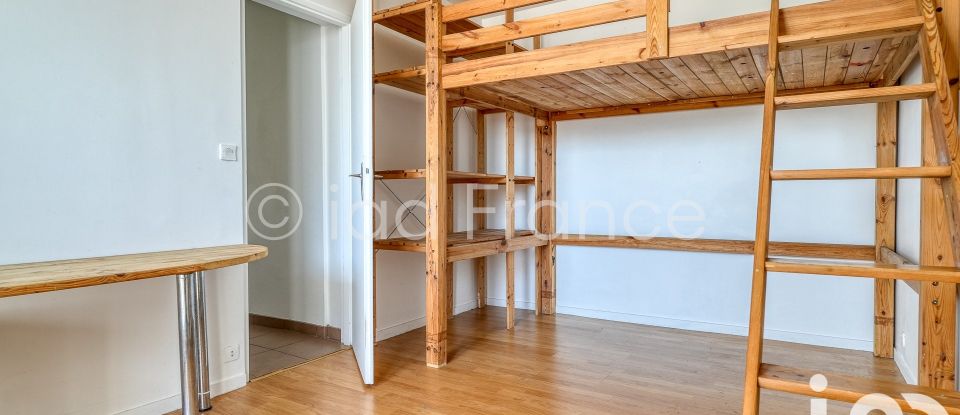 Appartement 3 pièces de 54 m² à Montreuil (93100)